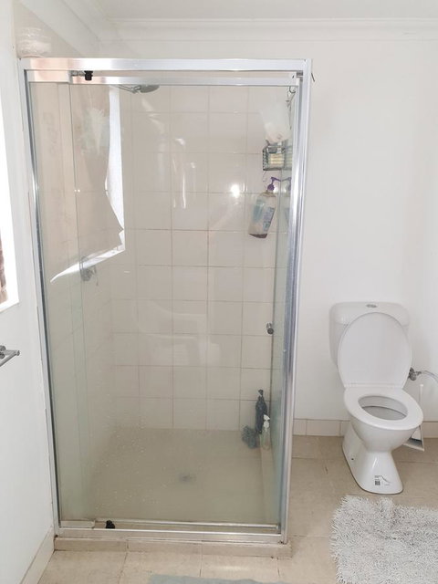 DIANELLA Budget Rooms Happy Place To Stay - Accommodation ACT 12