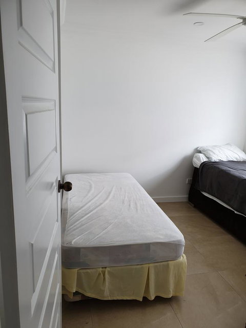 DIANELLA Budget Rooms Happy Place To Stay - Accommodation ACT 1