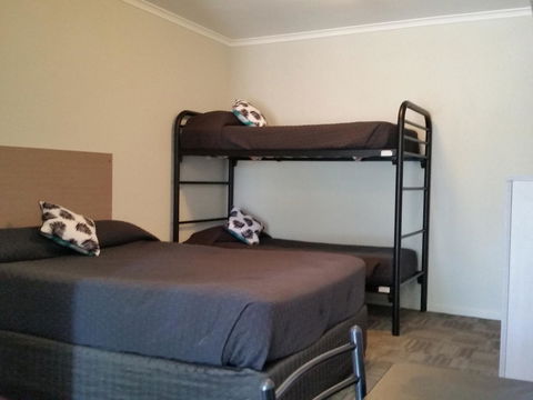 Mandurah Foreshore Motel - Accommodation ACT 11