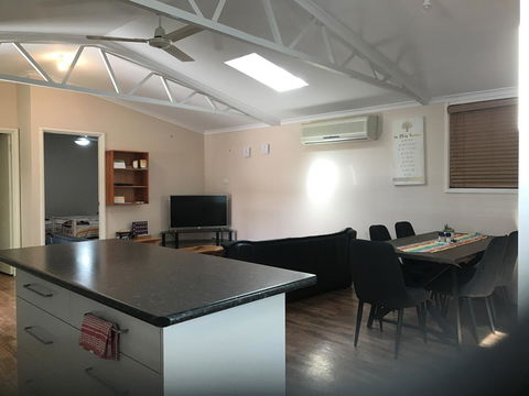 Sabai Accommodation - Accommodation ACT 21