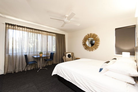 St Catherine\'s On Park - Accommodation ACT 11