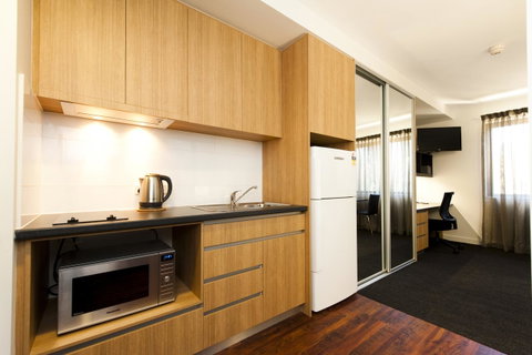 St Catherine\'s On Park - Accommodation ACT 5