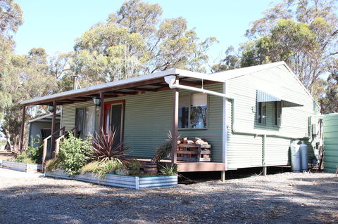 Kendenup Cottages And Lodge - Accommodation ACT 30