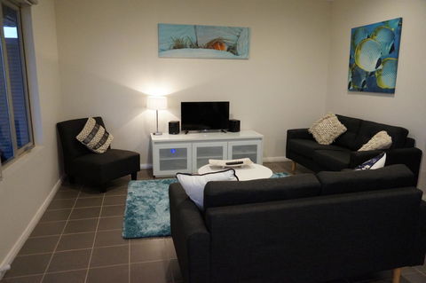 Exmouth 4 Escape - Accommodation ACT 9