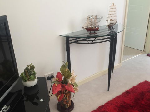Bright & Beautiful Home On The Hills! - Accommodation ACT 6