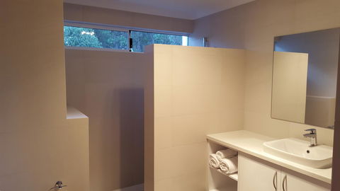 Cape Villas - Accommodation ACT 15