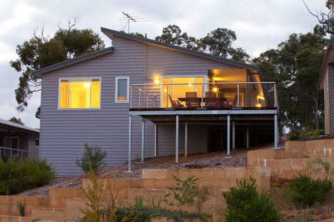 Cape Villas - Accommodation ACT 25