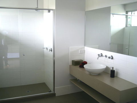 Alouarn Apartments - Accommodation ACT 8