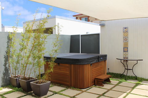 Alouarn Apartments - Accommodation ACT 3