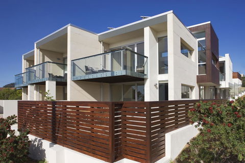 Alouarn Apartments - Accommodation ACT 6