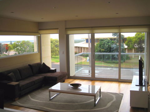 Alouarn Apartments - Accommodation ACT 10