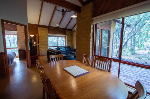 Denmark Forest Retreat - Accommodation ACT 10