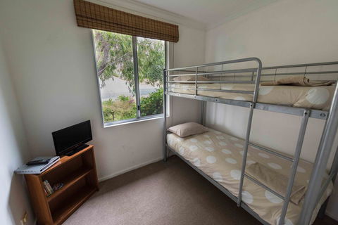 Peppy Beach Ocean Views - Accommodation ACT 13