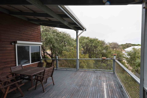 Peppy Beach Ocean Views - Accommodation ACT 0