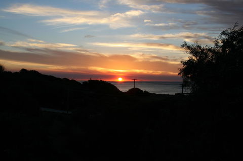 Peppy Beach Ocean Views - Accommodation ACT 11