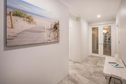 15 Cabot Close - Accommodation ACT 3