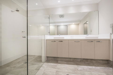 15 Cabot Close - Accommodation ACT 6