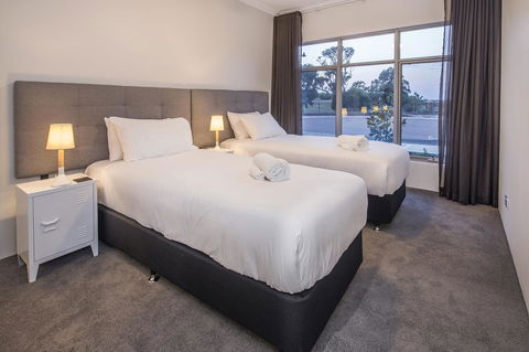 15 Cabot Close - Accommodation ACT 9