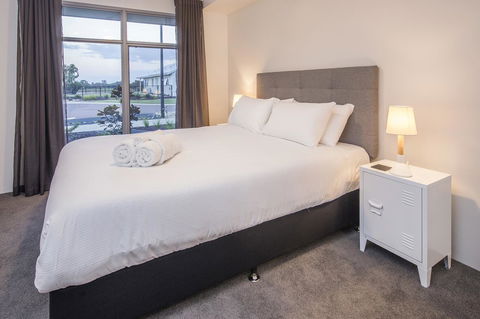 15 Cabot Close - Accommodation ACT 7