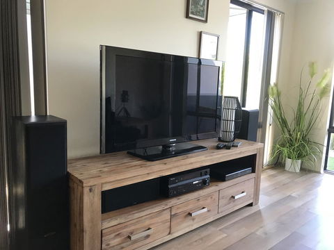 Swan Valley Townhouse - Accommodation ACT 12