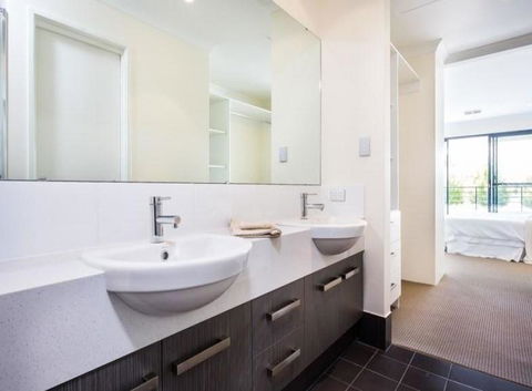 Swan Valley Townhouse - Accommodation ACT 3