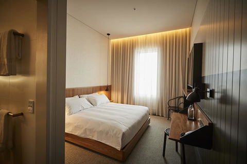 The Premier Mill Hotel - Accommodation ACT 31