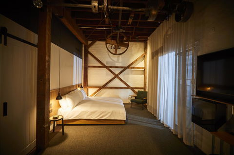 The Premier Mill Hotel - Accommodation ACT 32