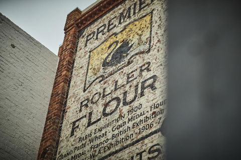 The Premier Mill Hotel - Accommodation ACT 13