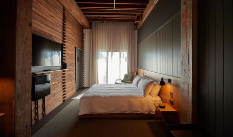 The Premier Mill Hotel - Accommodation ACT 1