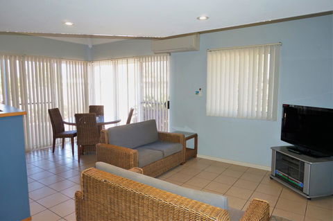 Osprey Holiday Village Unit 122 2 Bedroom - Accommodation ACT 3
