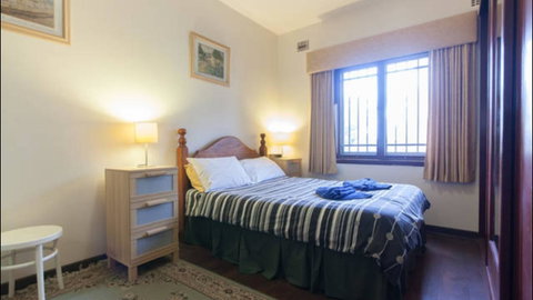 Broadway Apartments - Accommodation ACT 6