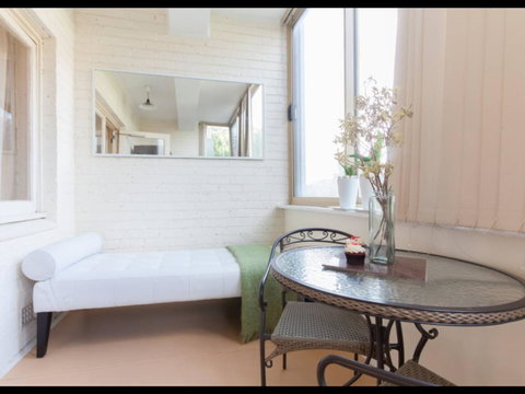 Broadway Apartments - Accommodation ACT 35