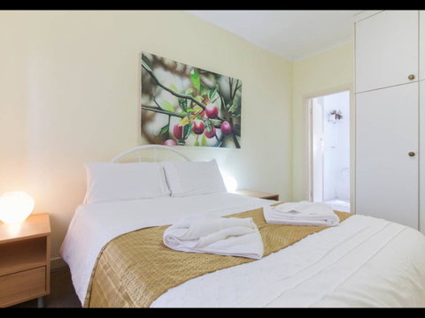 Broadway Apartments - Accommodation ACT 0