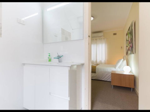 Broadway Apartments - Accommodation ACT 39