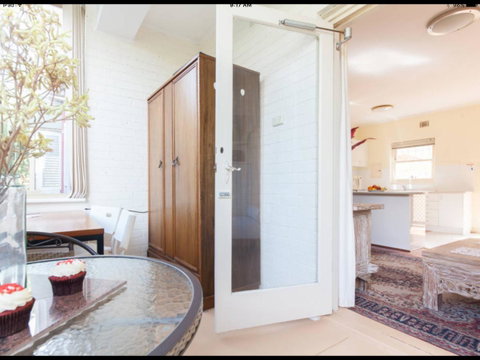 Broadway Apartments - Accommodation ACT 42