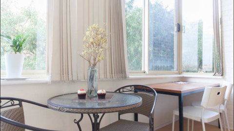 Broadway Apartments - Accommodation ACT 24