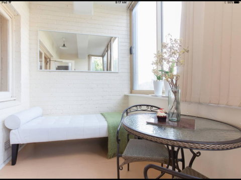 Broadway Apartments - Accommodation ACT 41
