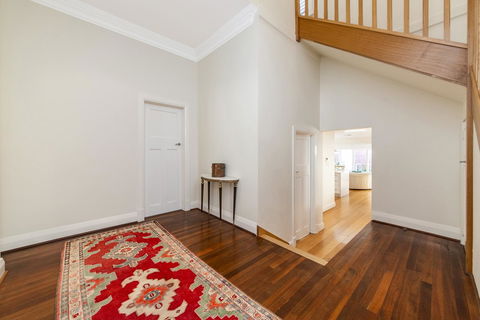 Inner Western Suburbs Retreat - Accommodation ACT 19