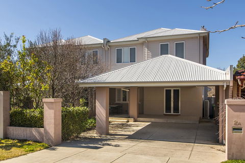 Inner Western Suburbs Retreat - Accommodation ACT 7