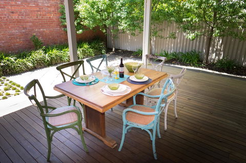 Inner Western Suburbs Retreat - Accommodation ACT 4