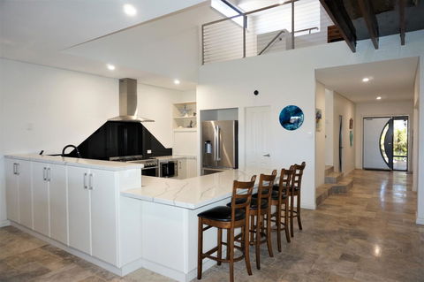 27 Corella Court - Accommodation ACT 2