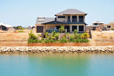 27 Corella Court - Accommodation ACT 0