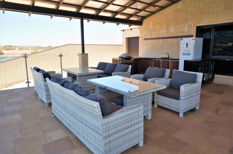 27 Corella Court - Accommodation ACT 26