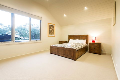 Arthouse - Accommodation ACT 16