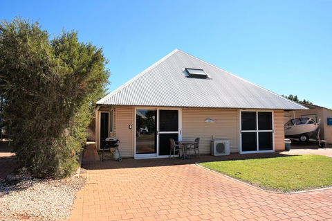 Osprey Holiday Village Unit 203 1 Bedroom - Accommodation ACT 11