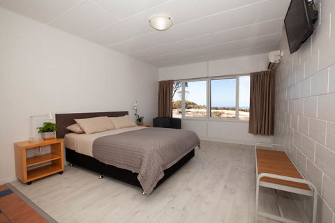 EUCLA MOTOR HOTEL - Accommodation ACT 26