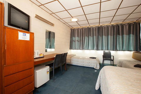 EUCLA MOTOR HOTEL - Accommodation ACT 18