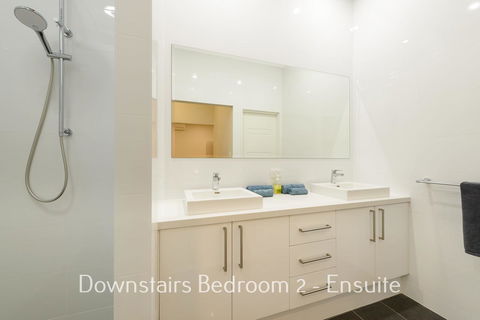 32 Corella Court - Accommodation ACT 9