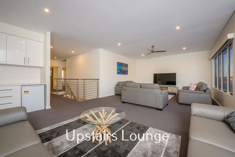 32 Corella Court - Accommodation ACT 12