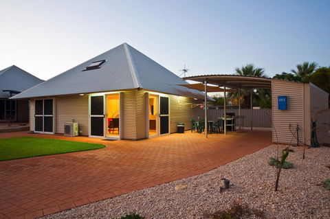 Osprey Holiday Village Unit 103 2 Bedroom - Accommodation ACT 10
